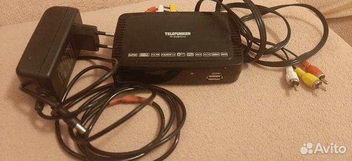 Цифровая Тв приставка на 20 каналов Telefunken