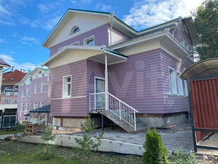 Здание, 1450 м²