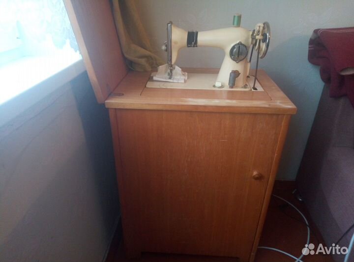 Швейная машина мпз им.Калинина