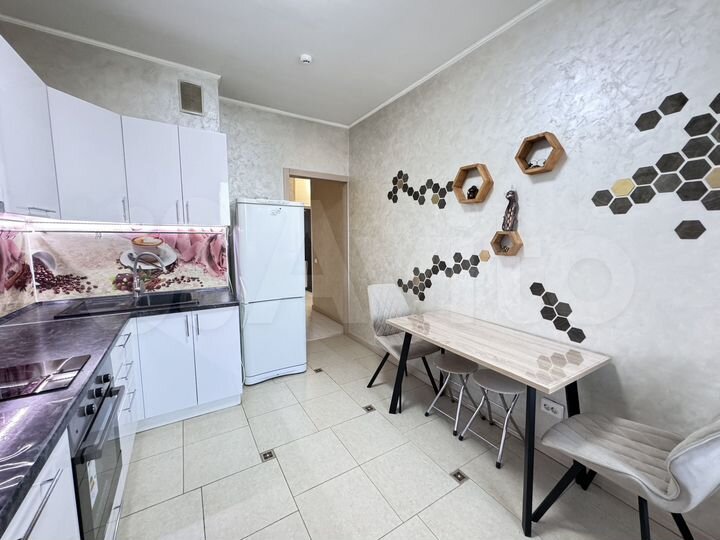 1-к. квартира, 40 м², 13/16 эт.