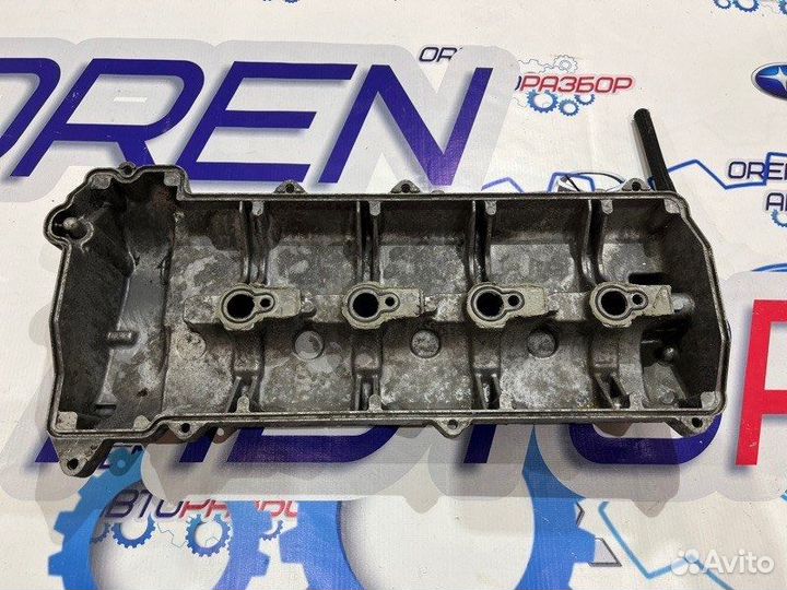 Крышка головки блока цилиндров левая Mercedes-Benz