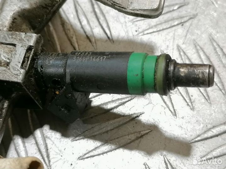 Форсунка двигателя Ford Focus 2005-2008