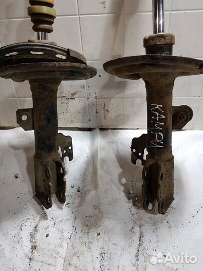 Амортизатор задний Toyota Camry 2005 V30 2.4 АКПП