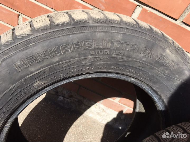 Nokian Tyres Hakkapeliitta R2 SUV 235/65 R17