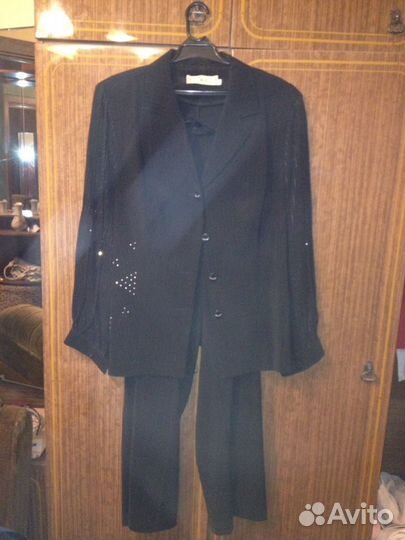 Костюм брючный