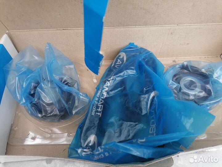 Новый комплект ремень грм и 2 ролика на 126 двиг