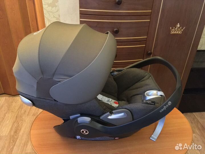 Продается Детское автокресло Cybex Cloud Q