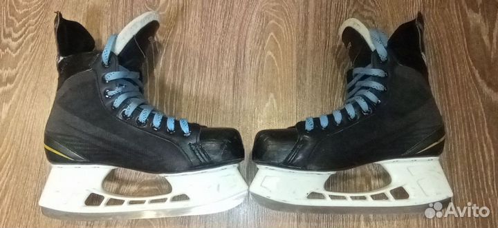 Коньки хоккейные Bauer Supreme 140