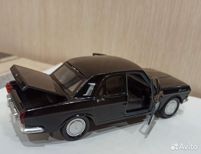 Модель Волга газ 24