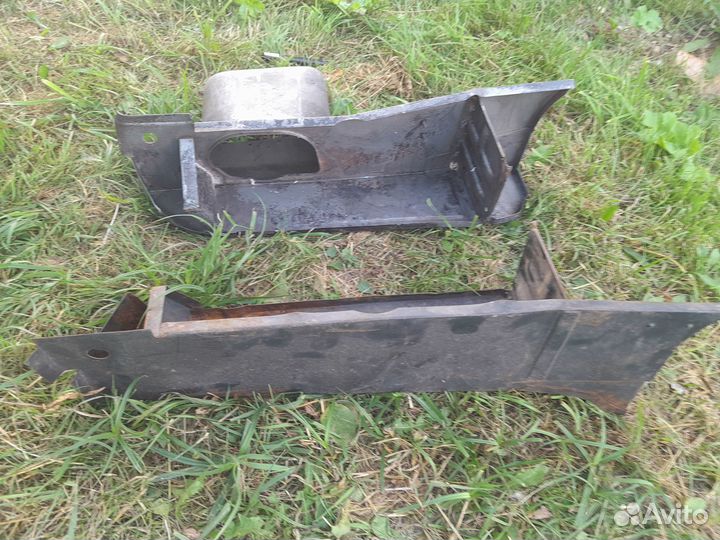 Полка крыла волга газ 3102 31029 2410 31022 нов