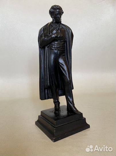 Статуэтка А.С. Пушкин Касли 1957 г. Идеальный