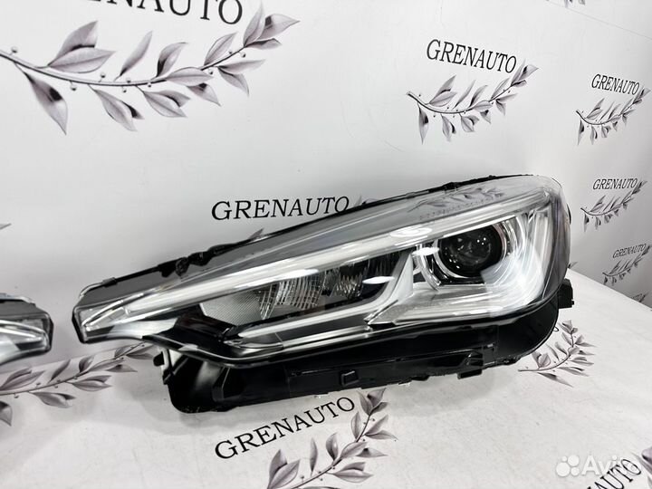 Комплект фар USA 1 линза Infiniti J55 QX50 / QX55