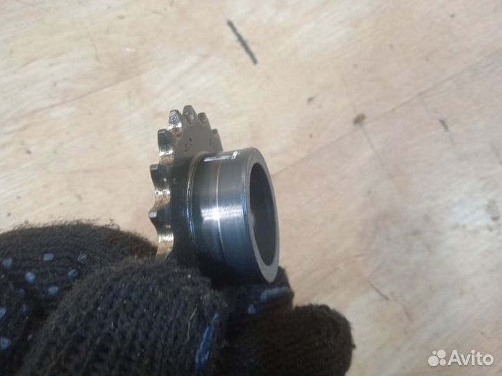 Шестерня привода масляного насоса Renault Logan 2