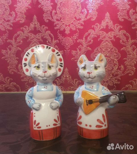 Статуэтки сказочные кошки фарфор 2шт