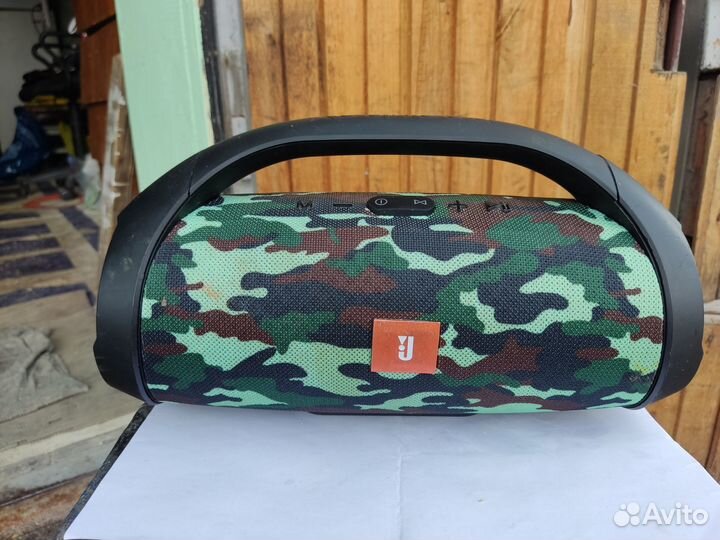 Портативная колонка JBL