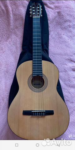 Классическая гитара 