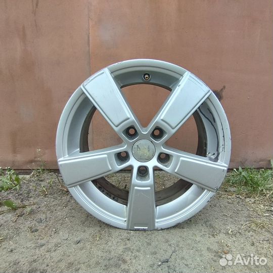 Автомобильные диски r16