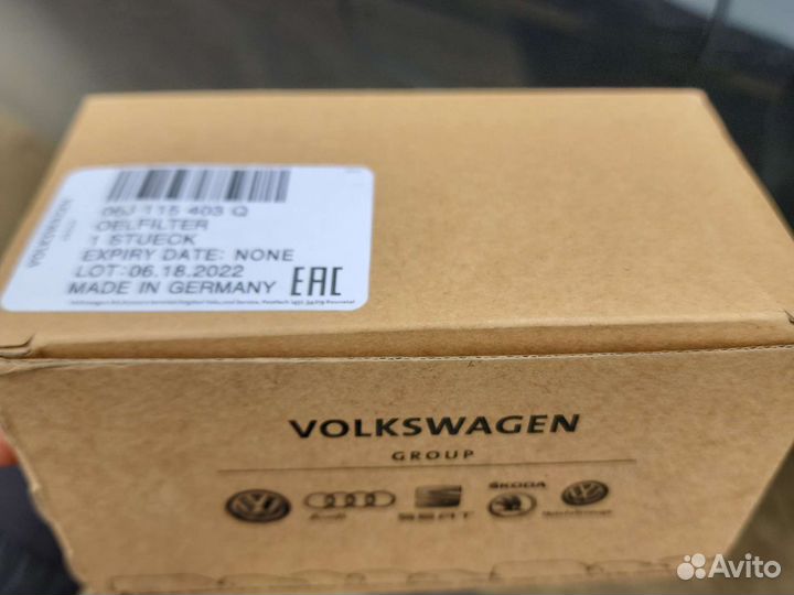 Фильтр масляный Audi Volkswagen 06J115403Q
