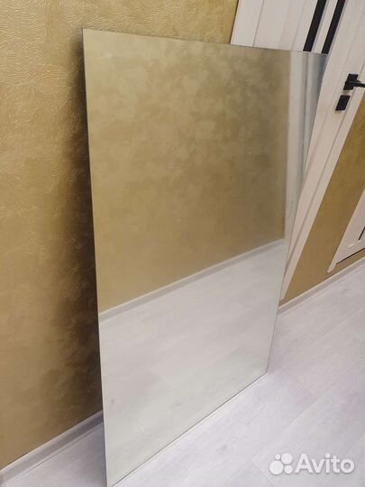 Зеркало большое без рамы 127на82см