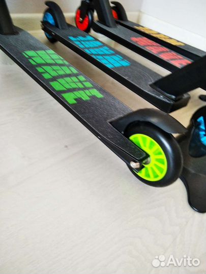 Самокат трюковой новый
