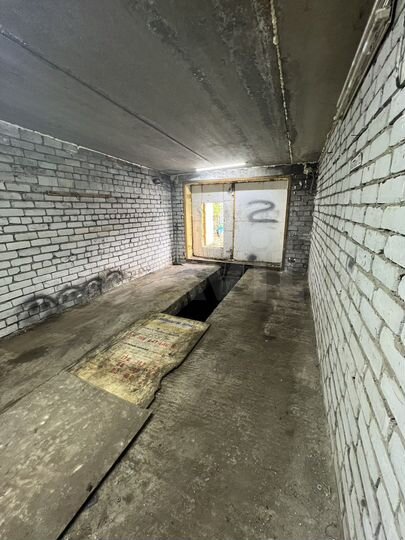 Гараж, > 30 м²