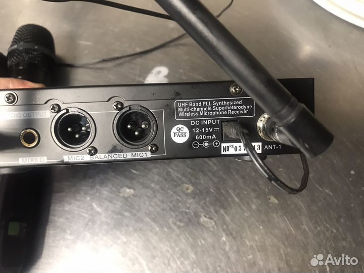 Радио микрофон