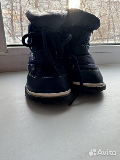 Дутики на весну 23р