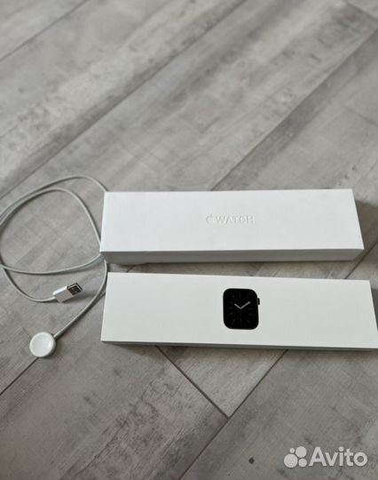Часы apple watch 6 44 mm