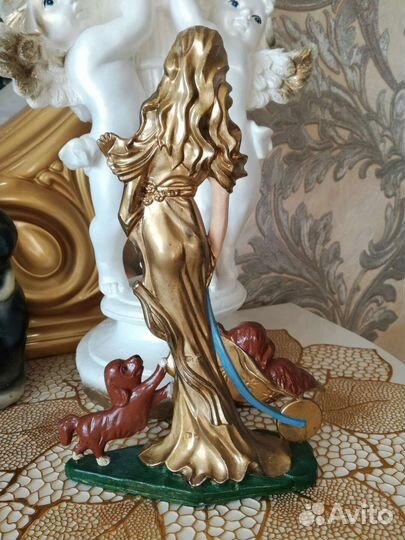 Статуэтка СССР Девушка красавица