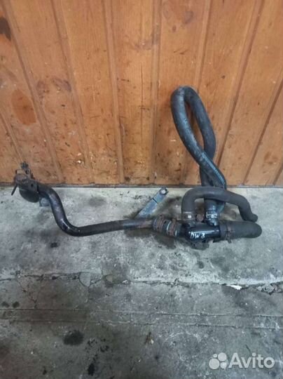 Фланец (тройник) системы охлаждения peugeot 306 1.98 nn