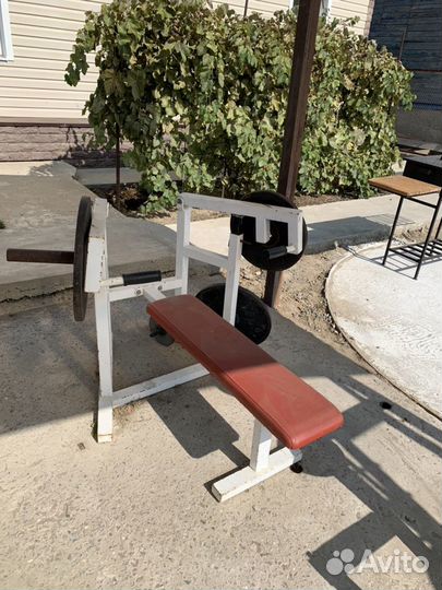 Тренажёр Хаммер, жим лёжа