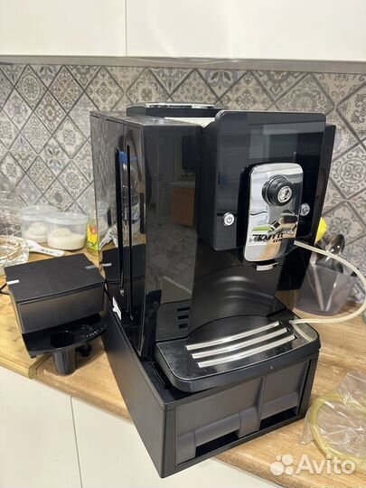 Кофемашина Kaffit 1601 pro