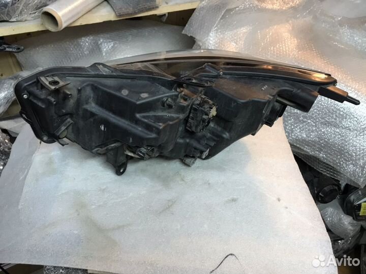 Фара правая Infinity Q50