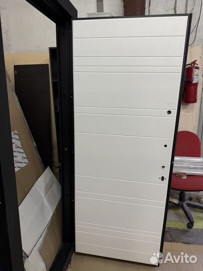 Дверь входная металлическая 860х2050правая