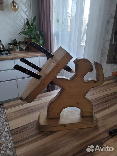 Подставка для ножей деревянная