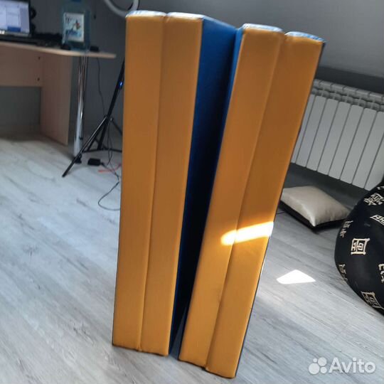 Мат гимнастический складной 4-х секционный