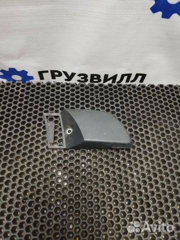 Накладка на ручку передней правой Volvo FH4