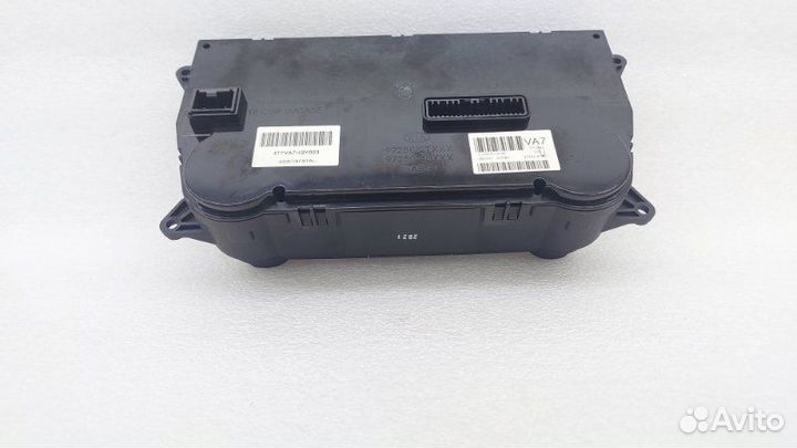 Б/У Б/У Блок управления климат контролем Состояние