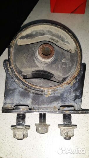 Подушка раздатки nissan r nessa