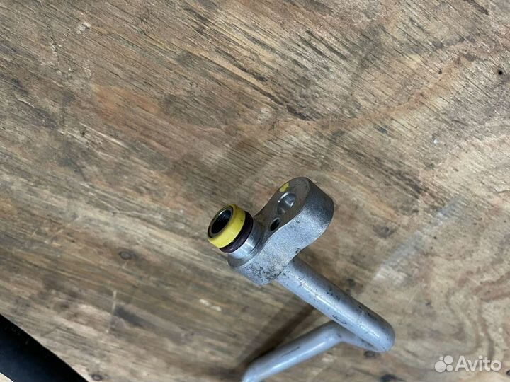 Трубка кондиционера BMW 5 E60 E61 N52 N53 бмв Е60