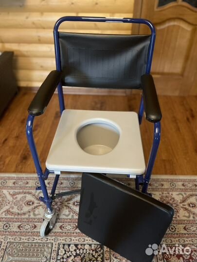 Кресло-коляска с санитарным оснащением