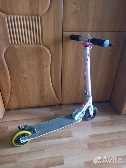 Самокат детский двухколесный для девочки