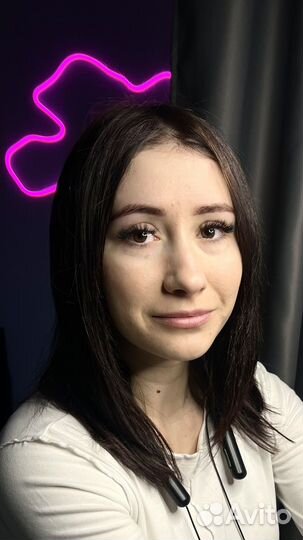 Наращивание ресниц. Бровист