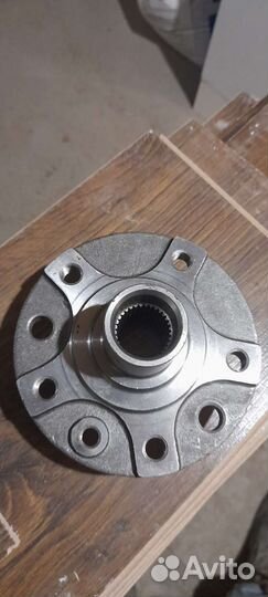 Ступица новая передняя на Опель Вектра б