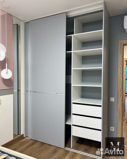 Современный шкаф купе