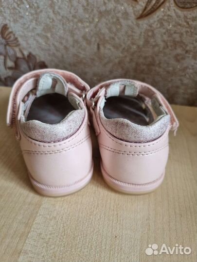 Босоножки для девочки