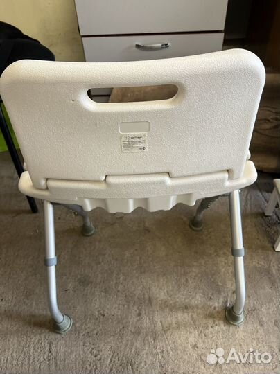 Стульчик для купания в ванной для взрослых