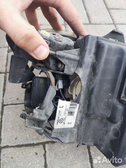 Фара Volkswagen polo hatch