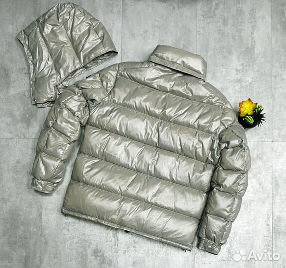 Зимние куртки Moncler