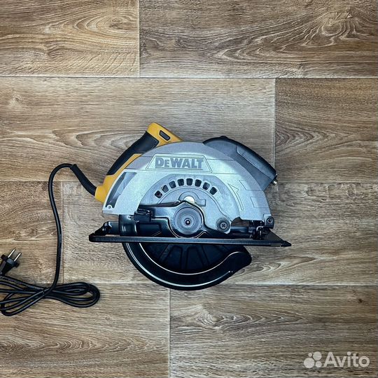 Циркулярка DeWalt